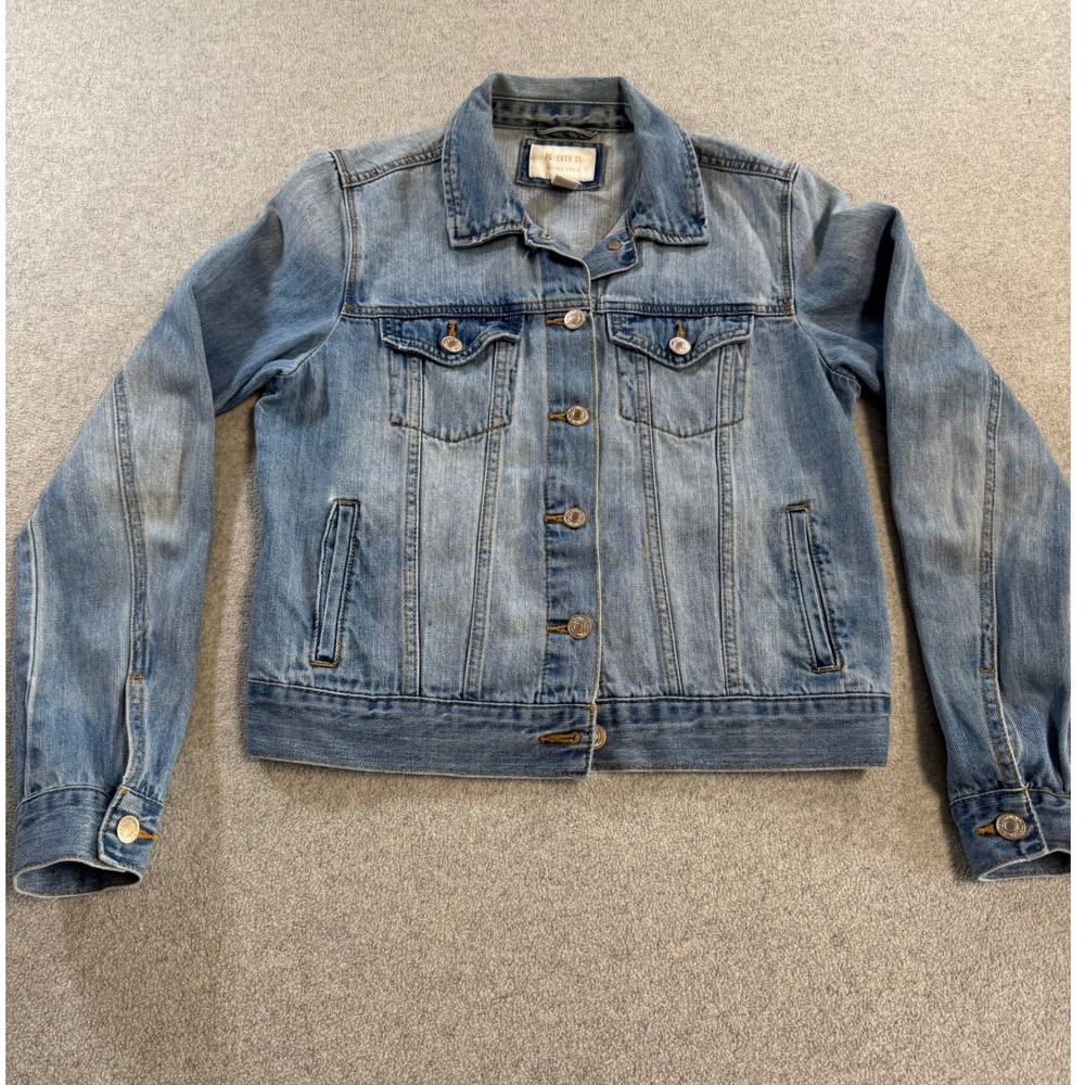 Forever 21 Denim Jacket‎ Womens Medium Light Blue Wash Good Classic Trucker